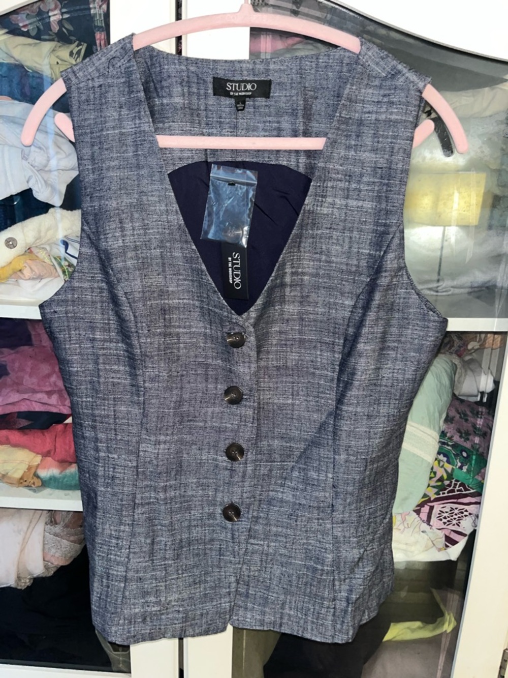 NWT size Large Studio by Workshop Heathered Navy Button-Front V-Neck Vest